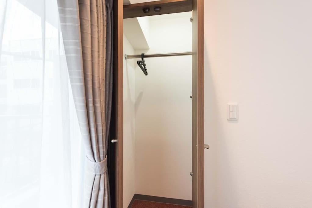 Serorin Light Hotel Tokyo Bagian luar foto